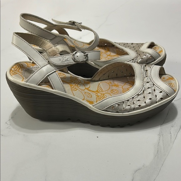 Fly London wedges - Picture 2 of 6